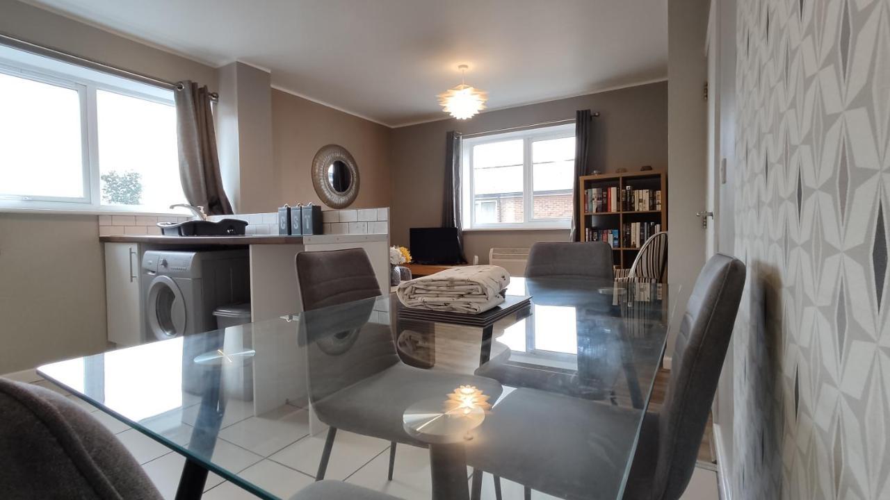 Apartament Modern 1-Bed Flat In Wigan Zewnętrze zdjęcie